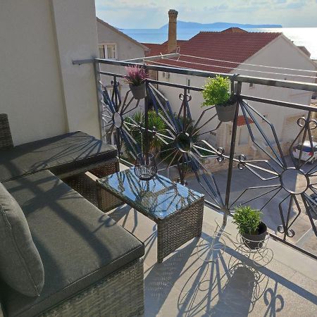 Seaview Suites Ondina Komiža Extérieur photo