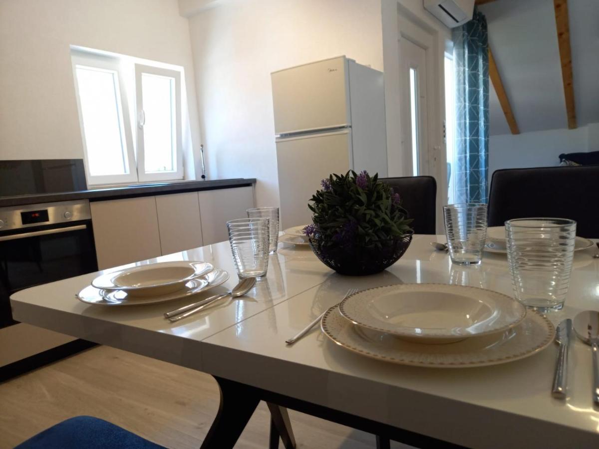 Seaview Suites Ondina Komiža Extérieur photo