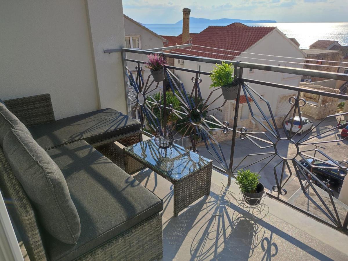 Seaview Suites Ondina Komiža Extérieur photo
